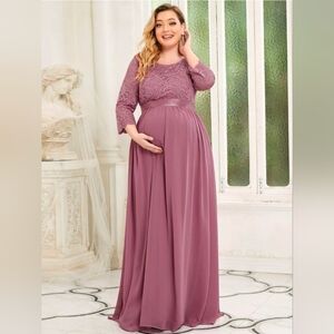 Elegant Lace Maternity Dress in Mauve